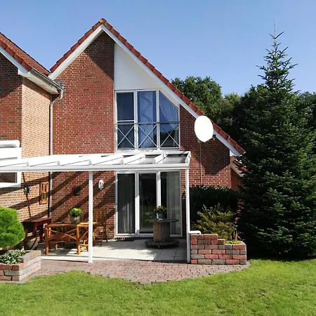 Kroeger-scholz Ueber 2 Etagen Holiday home Papenburg